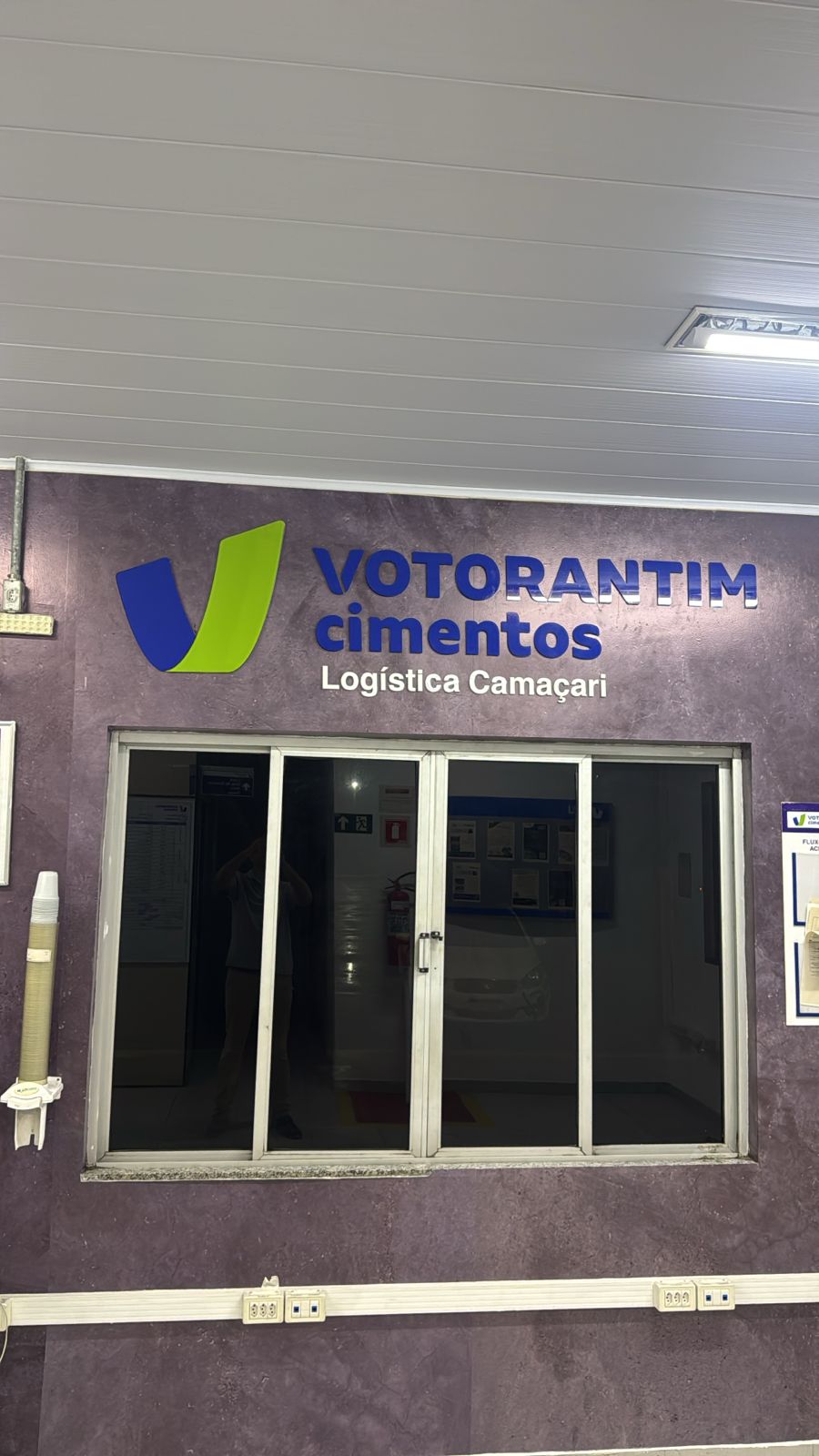 Letra caixa da Votorantim Cimentos em Camaçari
